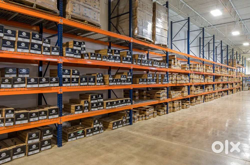 WANTED MALE/FEMALE PACKING HELPERS WITH FOOD AND ACCOMMODATION