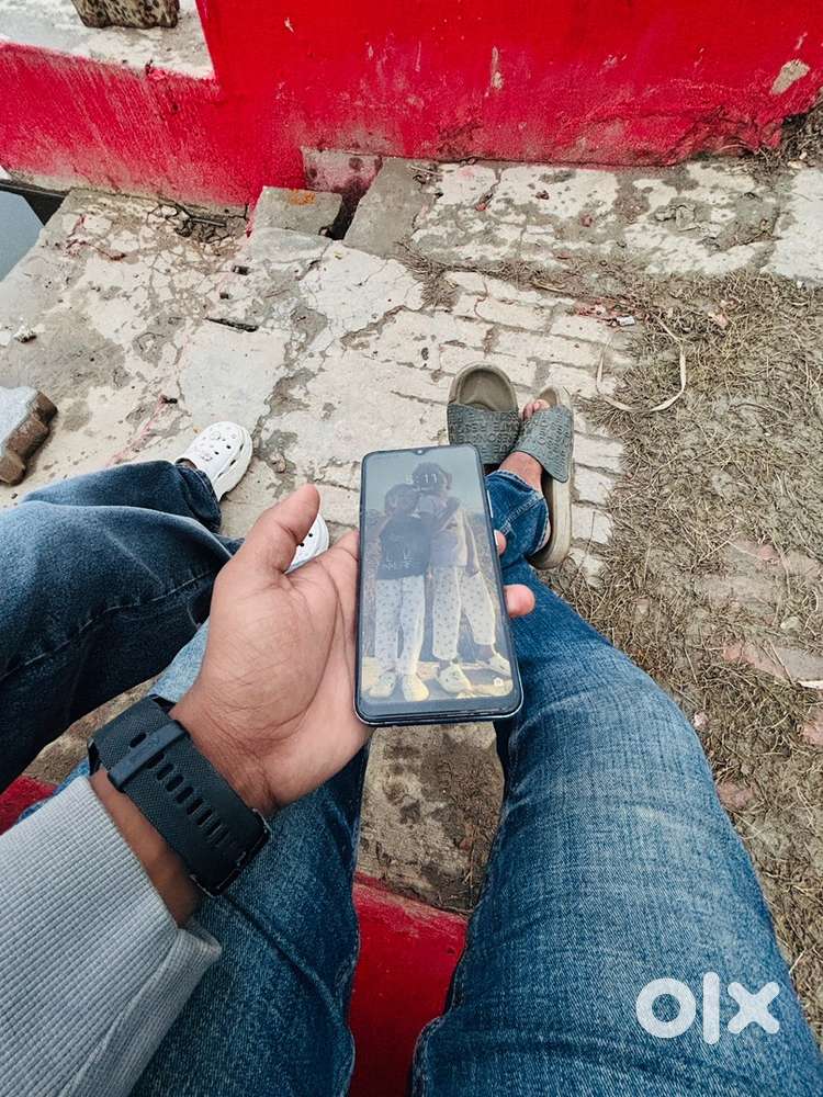 All good neat condition price is negociable