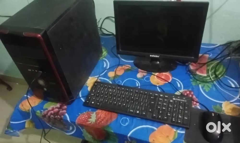 Old Desktop PC – Intel Pentium4 2.0GHz / 1GB RAM / 500GB HDD – Working