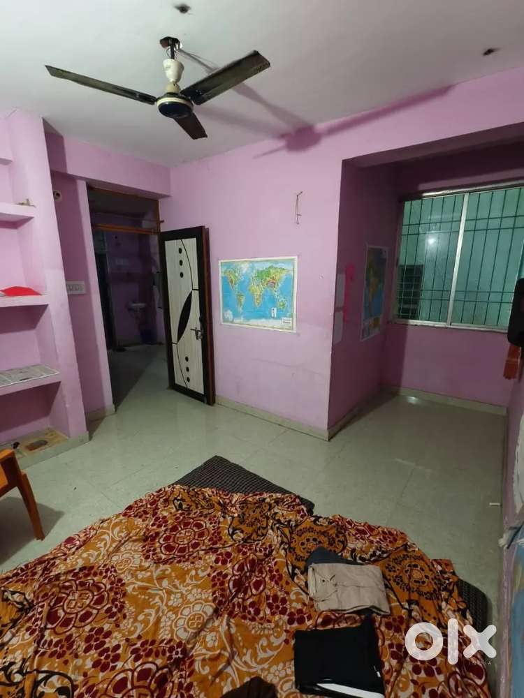 One room for rent in 2 bhk, only for boys