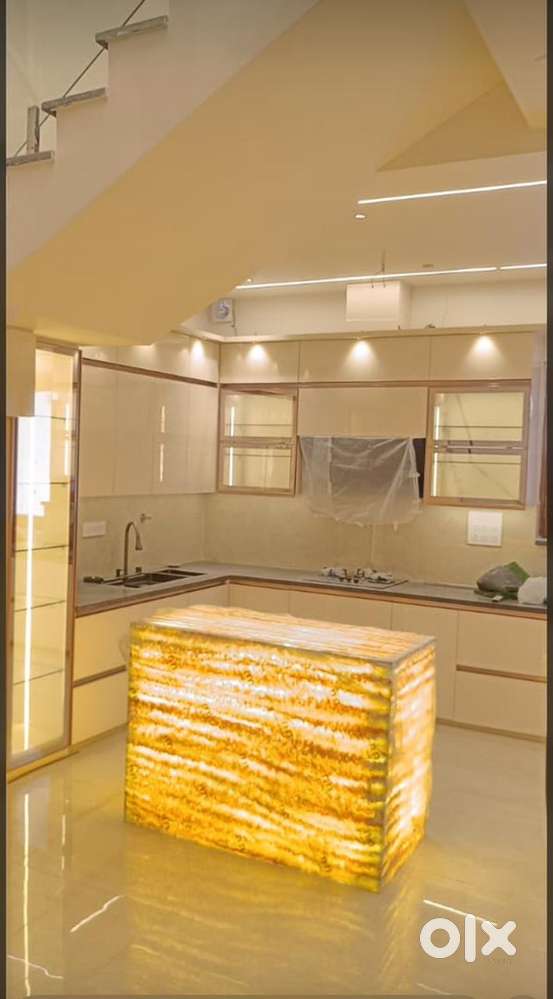 5 BHK Ultra Lavish Villa in heart of city