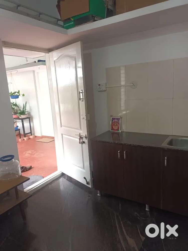 Room for rent near infosys and jc College mysore