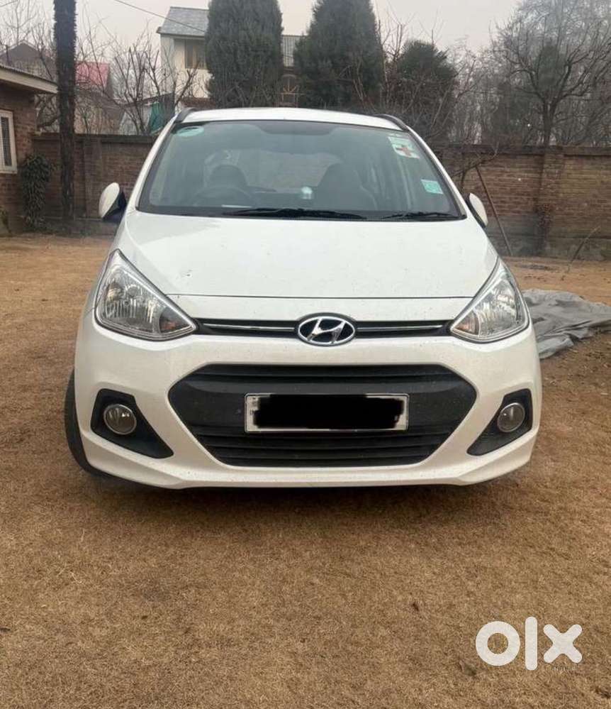 Hyundai Grand i10 2016 Petrol Well Maintained