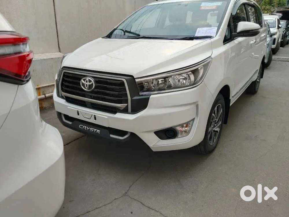 Cars with driver available 7 setter and 5 setter 18rs for kilometres