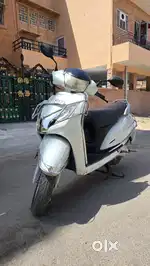 Honda Activa 125 cc white colour model 2016