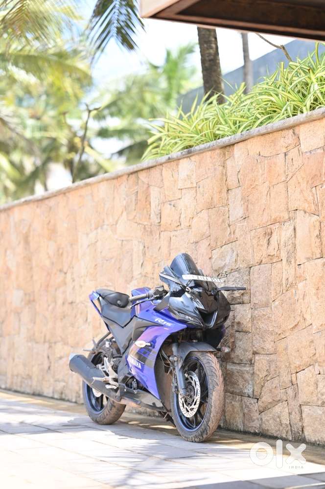 Yamaha R15v3 bs4
