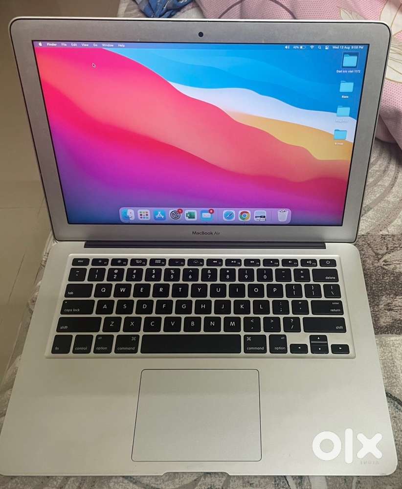 Apple MacBook Air 13-inch With Bill, Box & Accessories