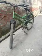 Avon bicycle in excellent condition