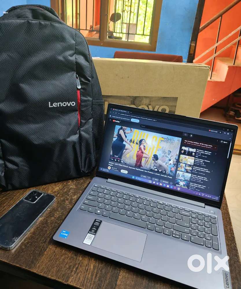 Lenovo ideapad slim 3 Intel i3 12th gen.