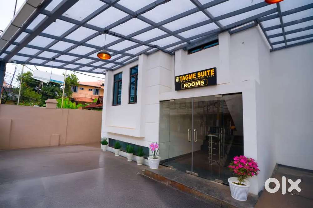 TAGME SUITE LUXURY HOTEL RECEPTION MANAGER & ROOM BOY