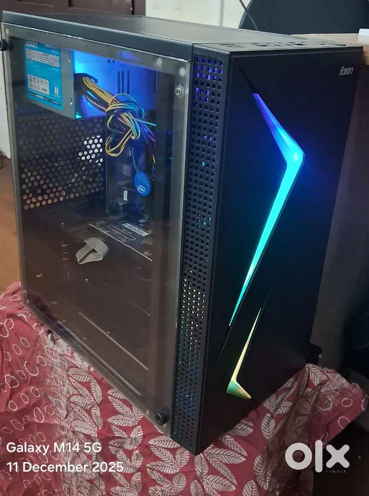 I3 9th gen, 2gb graphics 8gb ram ssd and harrdisc