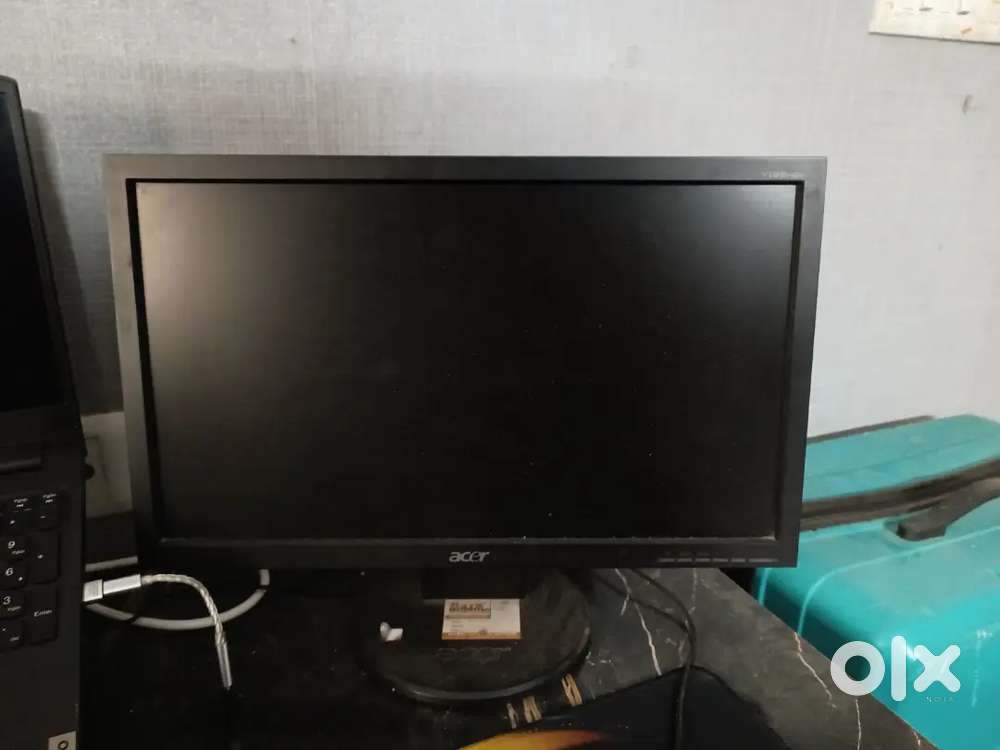 Working 15 inch monitor