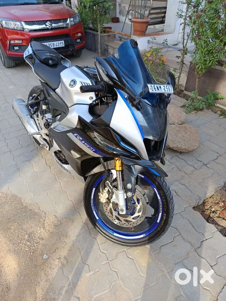 Yamaha R15M