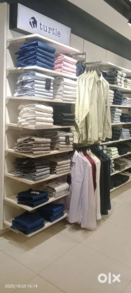 Showroom sales job