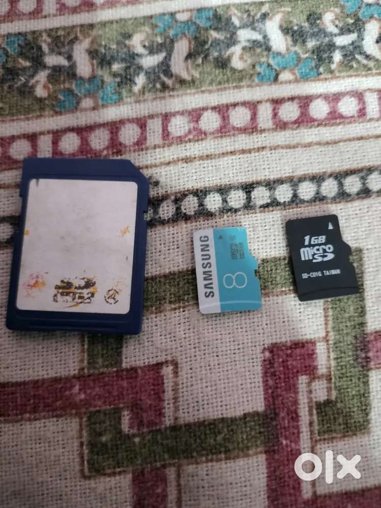 2 micro SD and 1 SDHC memory cards available.