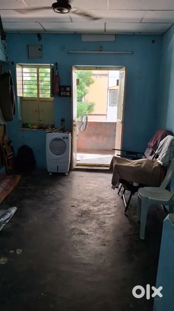 Room sharing for girls