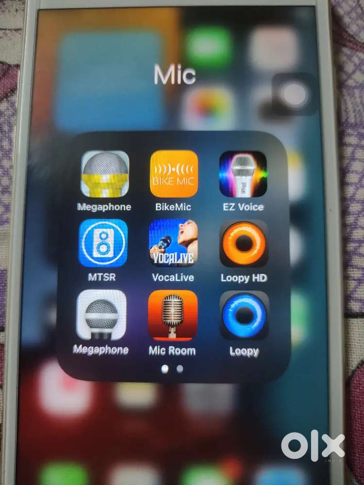 Iphone 6s with Golden mic