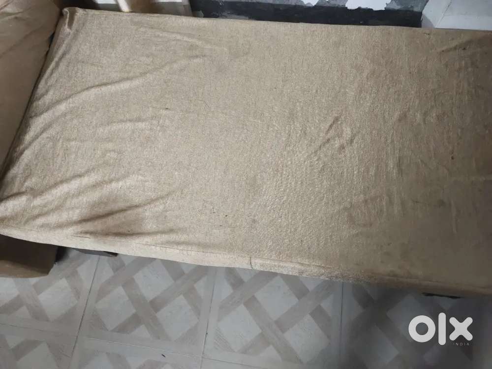 5 seater sofa with table