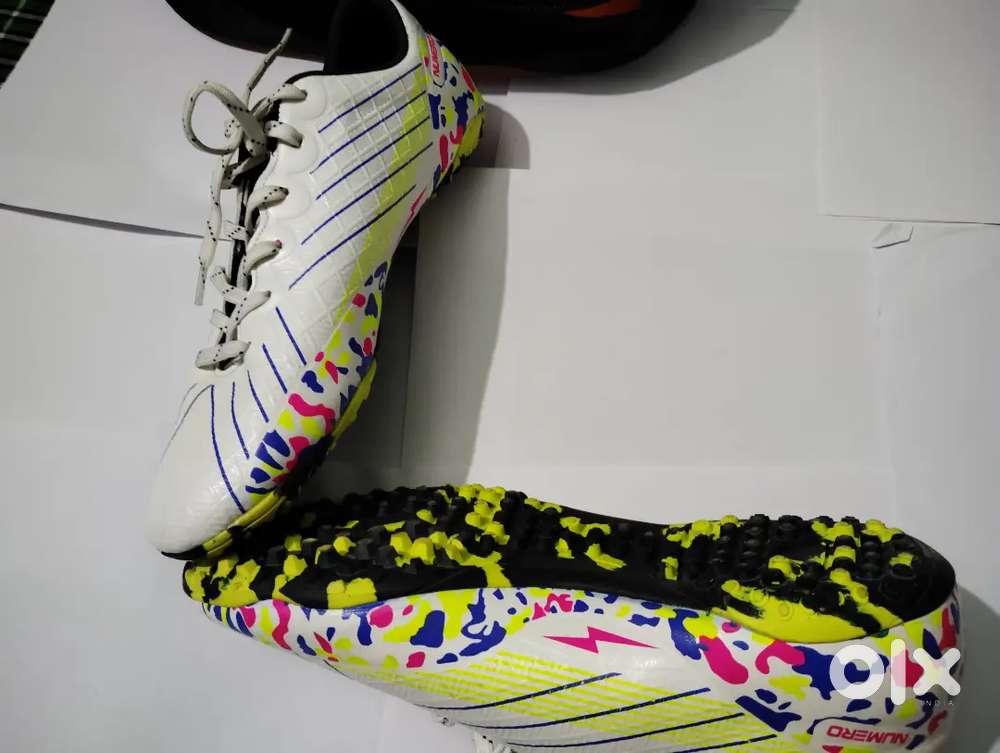 Football shoes