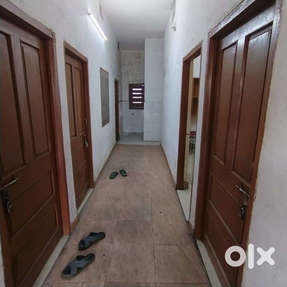 BOYS PG - Private Rooms (AC- 8000, Non AC - 4500) @New Shanti Nagar