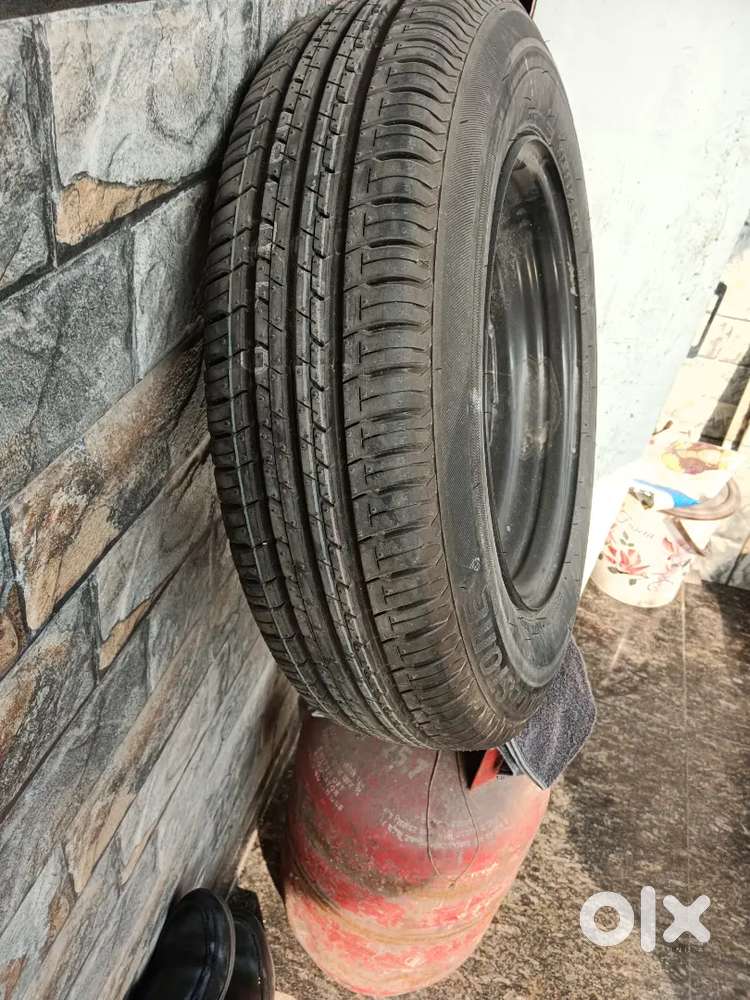 Single bridgestone tyre brand new