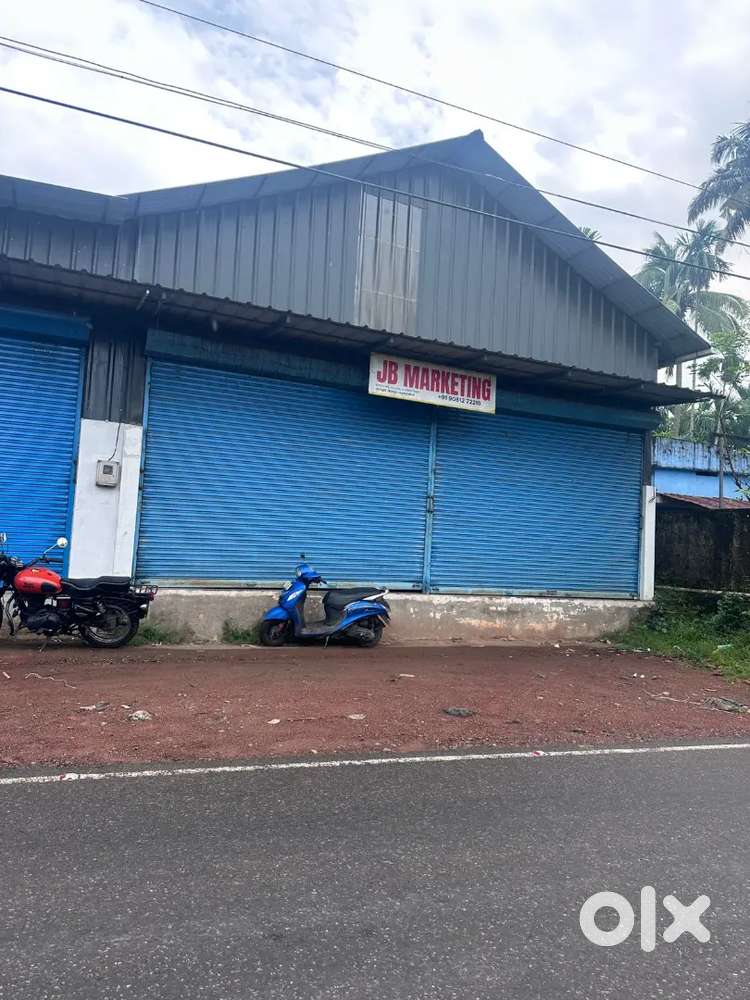 Godown For Rent (1700 Square Feet)