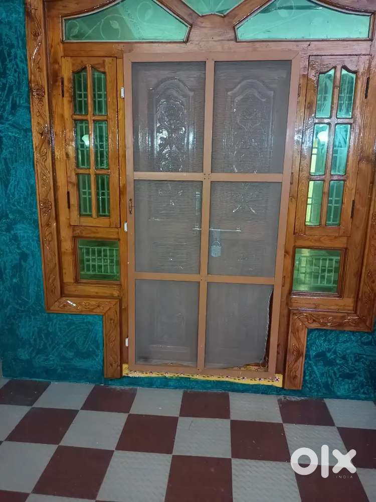 Independent house G+1 Slab Suryapet 72 Lakhs 9 years old 150 sq yards