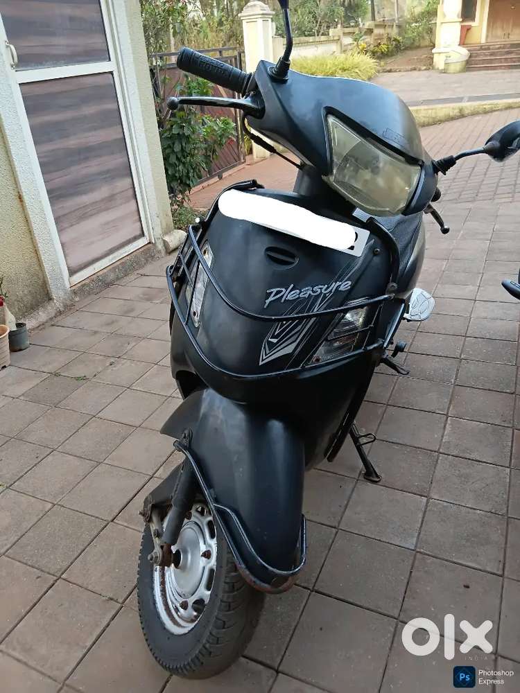 Hero Honda pleasure scooter for sale in good working condition