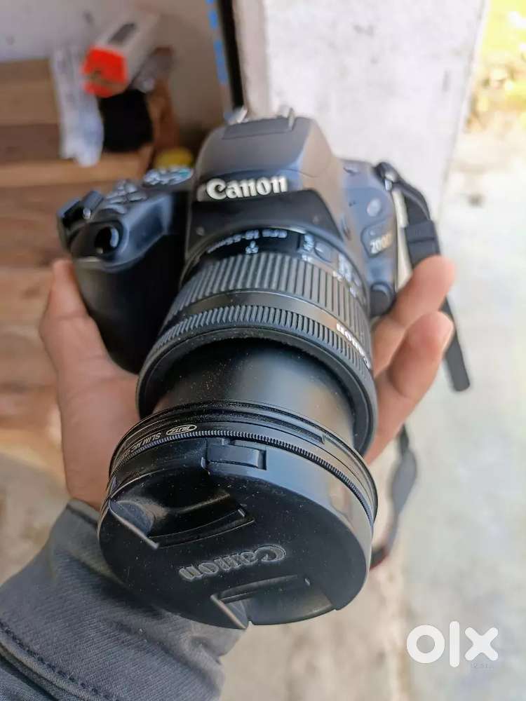 Canon 200d OK condition