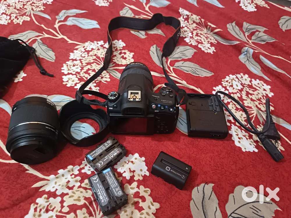 Sony SLT A58 Digital SLR Camera (Black) with 18-55mm Zoom Lens.