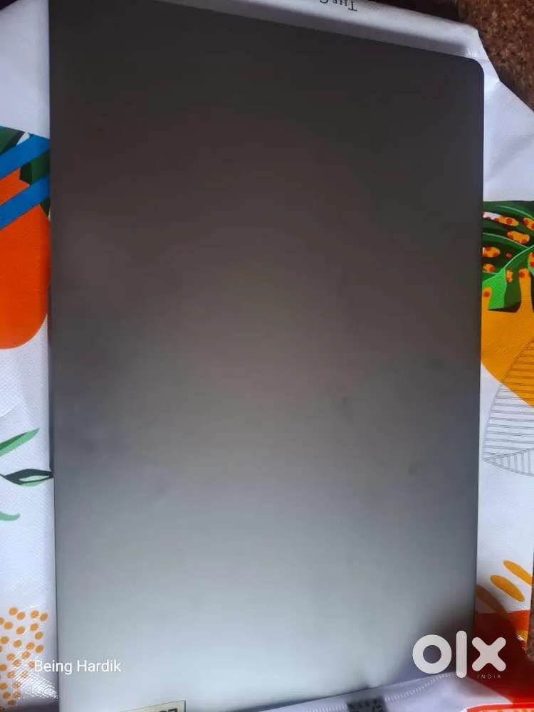 Lenovo Ideapad Slim
15IRH8
