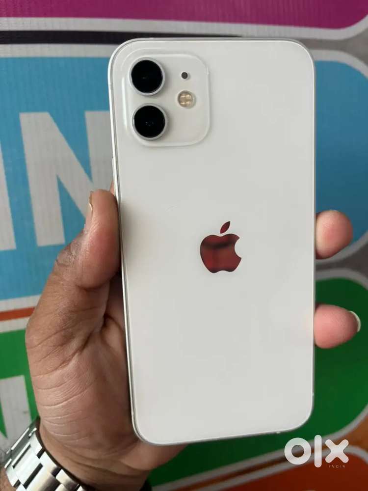 iPhone 12 (128GB) (5G)