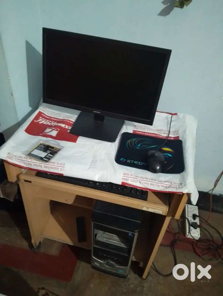 Desktop for sale