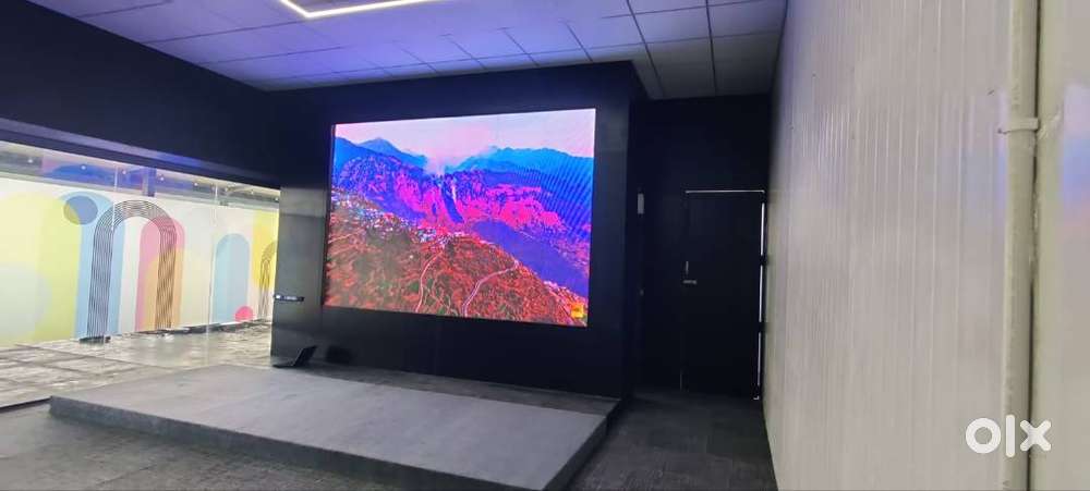 LED WALL PROJECTOR