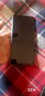 Do saal purana hai phone 8/128