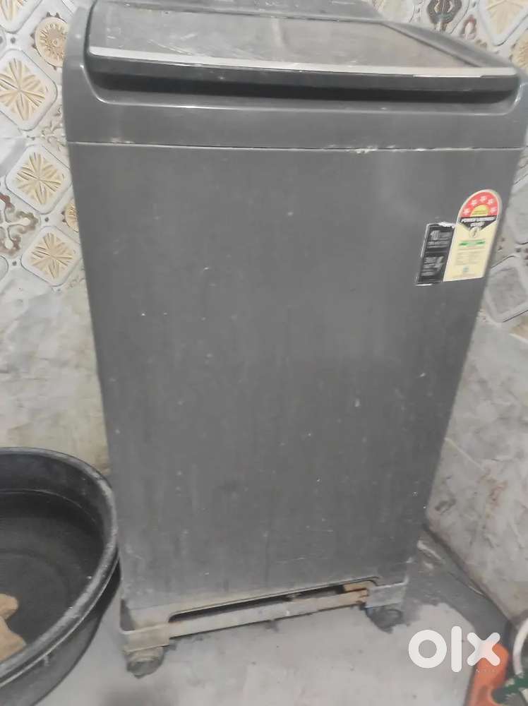 Whirlpool watching machine