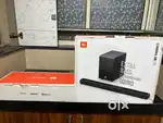 JBL speaker bar with speaker