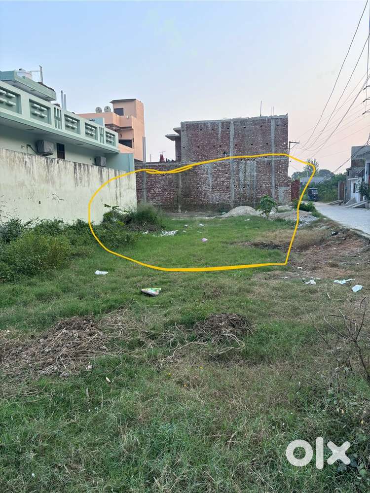 Plot for sale in colony