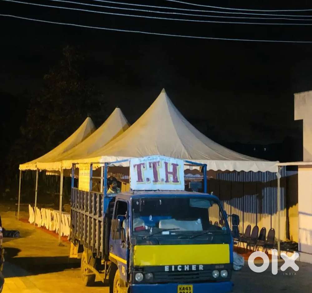 I wanted a boy/girl whose age is 18+, just to sell the food