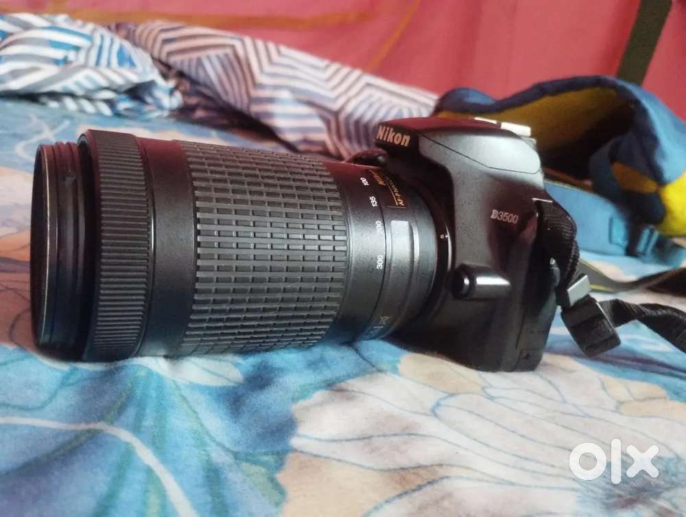 NIKON DSLR 3500D