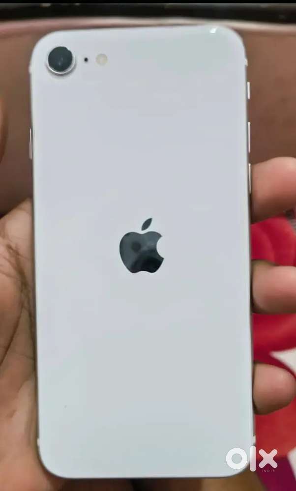 iPhone se is very beutiful mobile