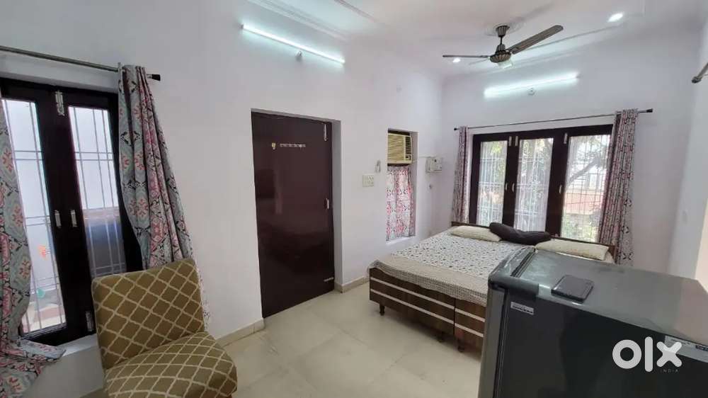 1 bhk furnished house for Rent in vishwas khand gomti nagar lucknow