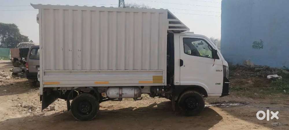 Need tata intra pickup driver