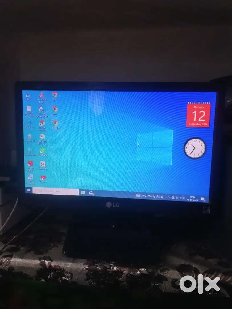 1year old lg monitor 16 inch