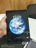 Apple Ipad 6th Gen 32 GB with Pencil