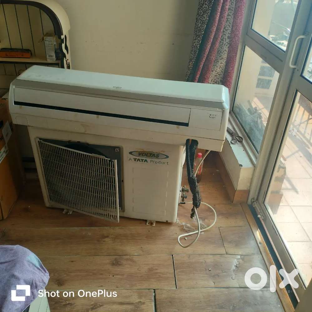 voltas 1.5 ton split AC working condition for only 8000 rs