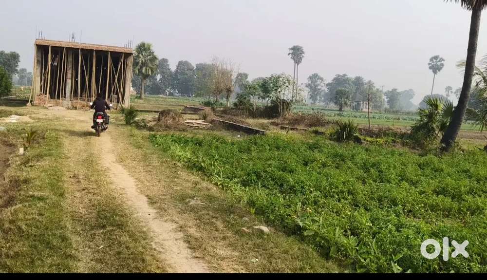 4 katha hai 1360 Squire ft per katha 4475000