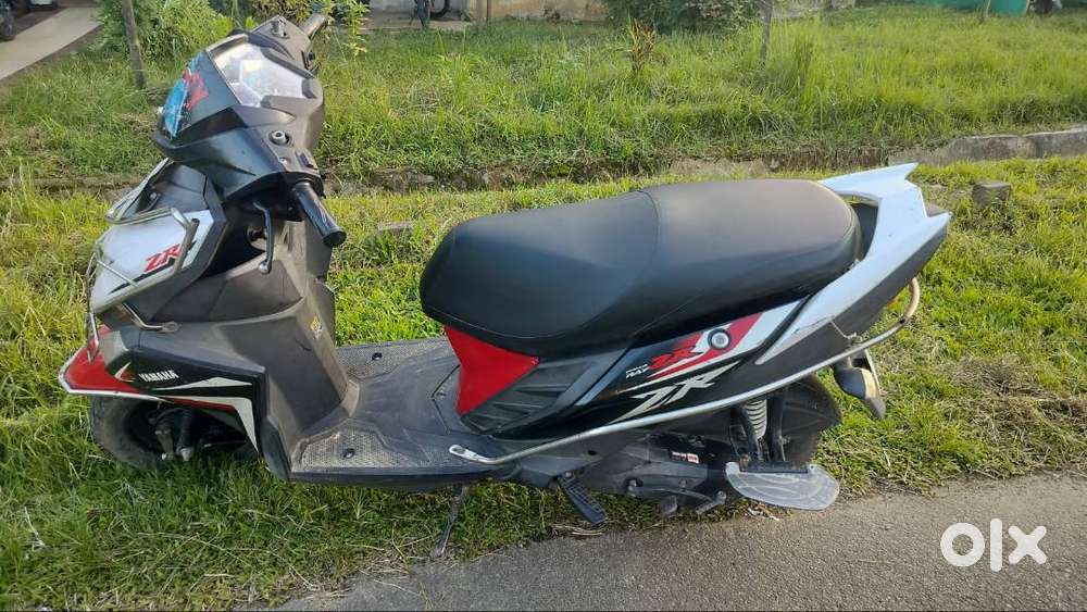 Yamaha Ray ZR