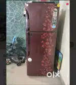 Urgent Selling samsung 256 l Double Door fridge.