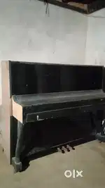 Harpsichord piano (90s look piano)